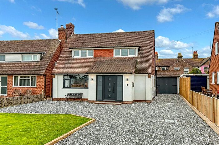 3 Bedroom Detached House For Sale In Norman Close, Littlehampton, West Sussex, BN17