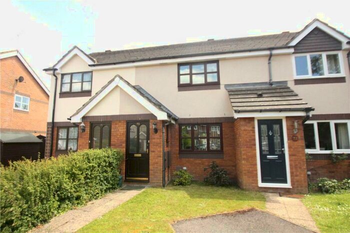 2 Bedroom Terraced House To Rent In Knaphill, GU21