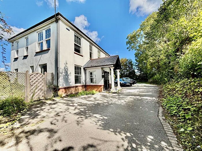 5 Bedroom Detached House For Sale In Dillywood Lane, Higham, ME3