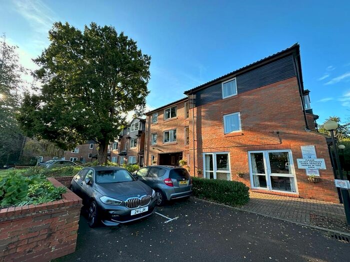 1 Bedroom Flat To Rent In Homecedars House, Elstree Road, Bushey Heath, Bushey, Hertfordshire, WD23