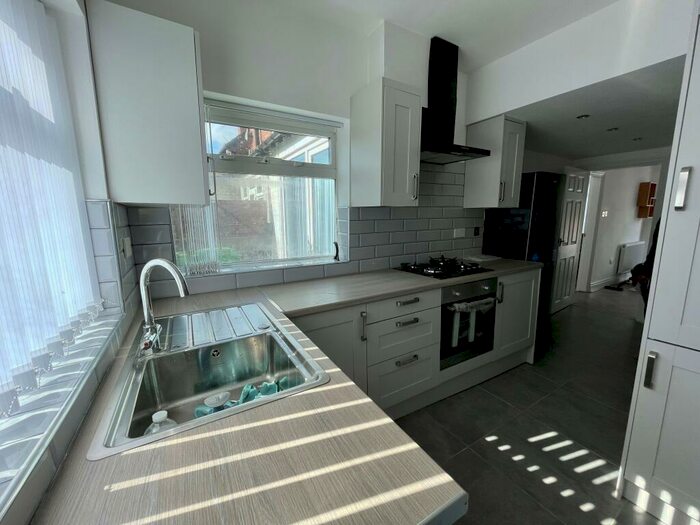 4 Bedroom House To Rent In Talbot Road, Fallowfield, M14