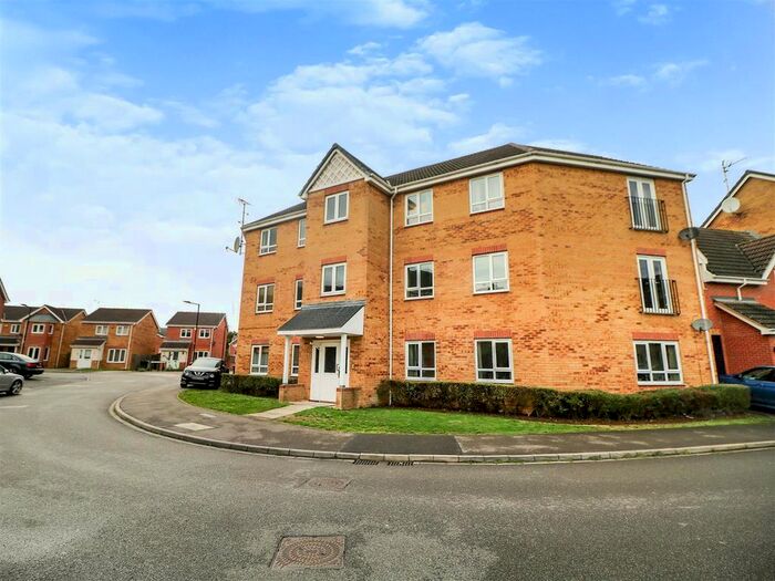 2 Bedroom Flat To Rent In Wakelam Drive, Armthorpe, Doncaster, DN3