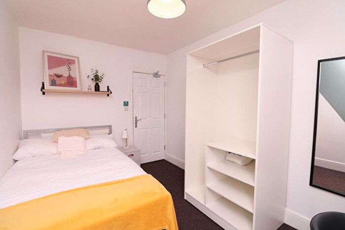 5 Bedroom House To Rent In Thesiger Street, LN5