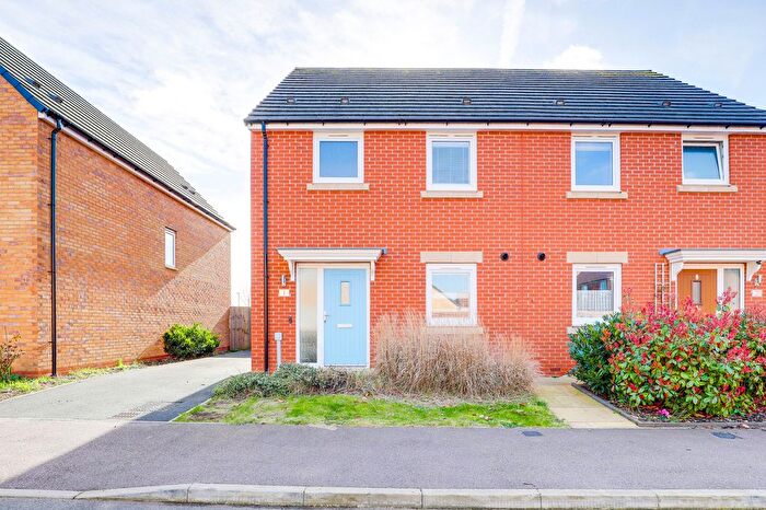 3 Bedroom Semi Detached House For Sale In Hedgehog Gardens, West Bridgford, NG2