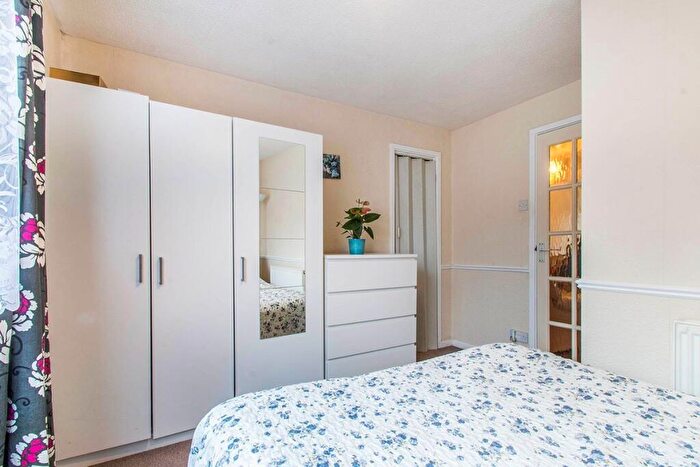 1 Bedroom Maisonette To Rent In Chalner Avenue, Morley, Leeds, West Yorkshire, LS27