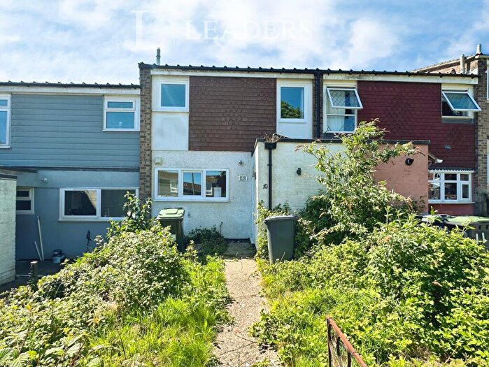 3 Bedroom Terraced House For Sale In Fulmer Walk, Waterlooville, Hampshire, PO8