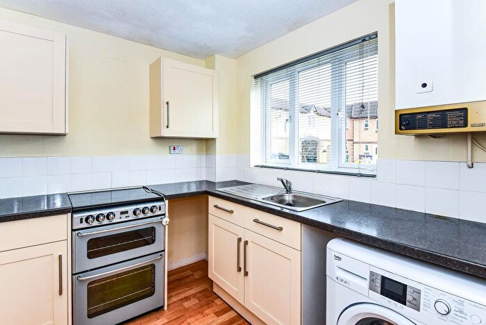 2 Bedroom Terraced House To Rent In Holly Close, Bicester, OX26