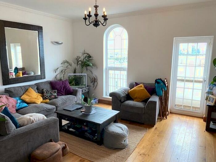 3 Bedroom Semi-Detached House To Rent In John Batchelor Way, Penarth, CF64