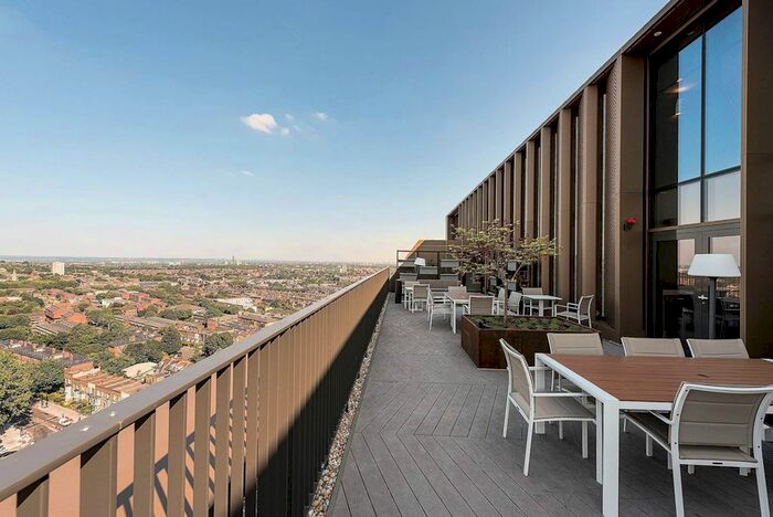 1 Bedroom Flat To Rent In Vantage Point, Archway, London, N19