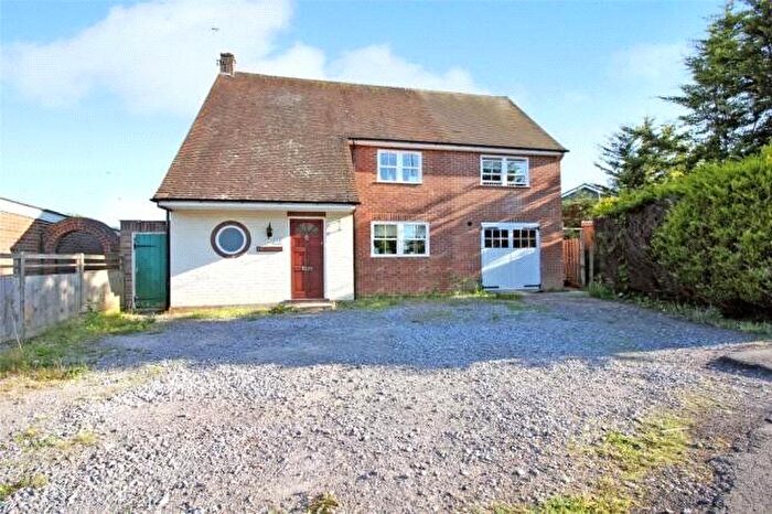 4 Bedroom Detached House To Rent In Shepherds Hill, Earley, Reading, Berkshire, RG6