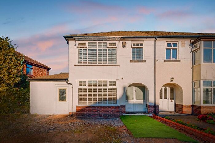 3 Bedroom Semi-detached House For Sale In Victoria Avenue, St. Helens, Merseyside, WA11