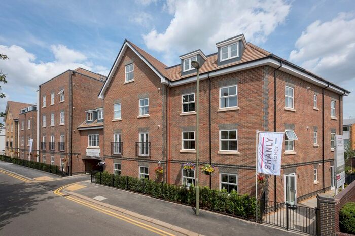 2 Bedroom Flat To Rent In Bridge House, Bridge Street, Walton On Thames, KT12
