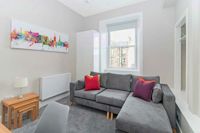 3 Bedroom Flat To Rent In Steels Place, Morningside, Edinburgh, EH10