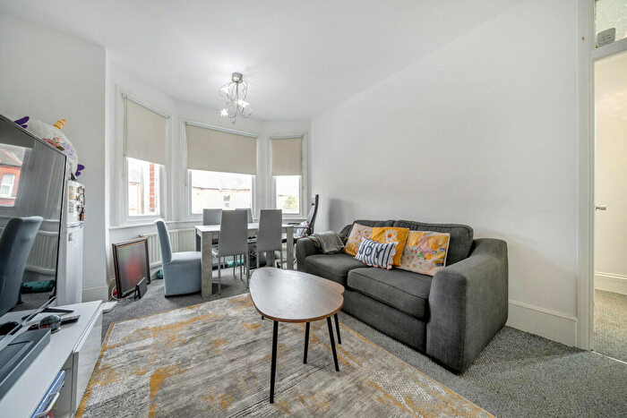 2 Bedroom Apartment For Sale In Vernham Road, Plumstead, SE18