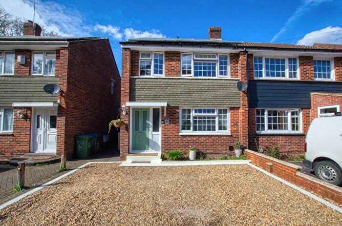 3 Bedroom Semi Detached House For Sale In Tenterton Avenue, Southampton, Hampshire, SO19