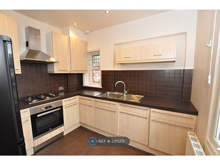 1 Bedroom Flat To Rent In Great North Road, London, N6