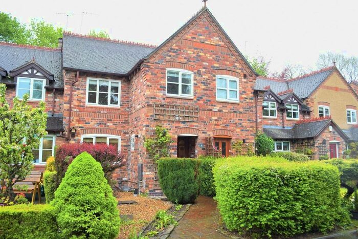 3 Bedroom Mews To Rent In River Lea Mews, Madeley, CW3