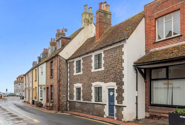 3 Bedroom Cottage For Sale In High Street, Rottingdean, Brighton, BN2