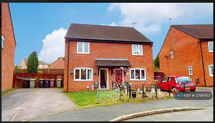 2 Bedroom Semi-Detached House To Rent In Oak Tree Close, Chesterfield, S44