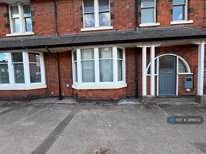 2 Bedroom Flat To Rent In Haydn Road, Nottingham, NG5