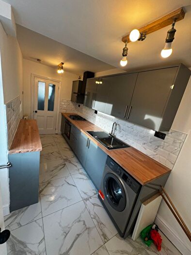 4 Bedroom Terraced House To Rent In Siddeley Avenue, Coventry, CV3