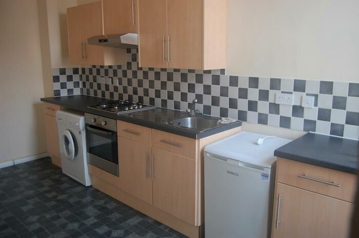 1 Bedroom Property To Rent In Flat, Forest Road West, Nottingham City Outskirts, NG7