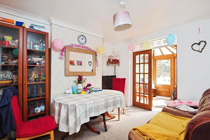 3 Bedroom Semi-Detached House For Sale In Salisbury Street, Beeston, Nottingham, Nottinghamshire, NG9
