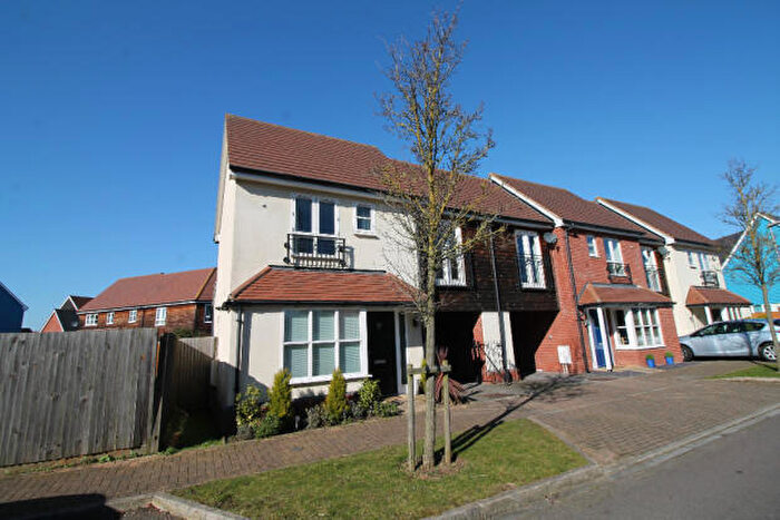 2 Bedroom End Of Terrace House To Rent In Tyhurst, Middleton, MK10