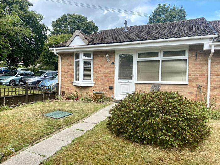2 Bedroom Bungalow To Rent In Lewes Close, Eastleigh, Hampshire, SO50