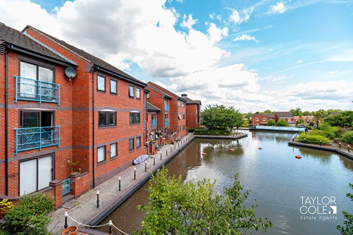 3 Bedroom Town House For Sale In Evans Croft, Fazeley, Tamworth, B78