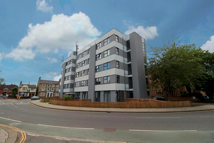 1 Bedroom Flat To Rent In Goldington Road, Bedford, MK40