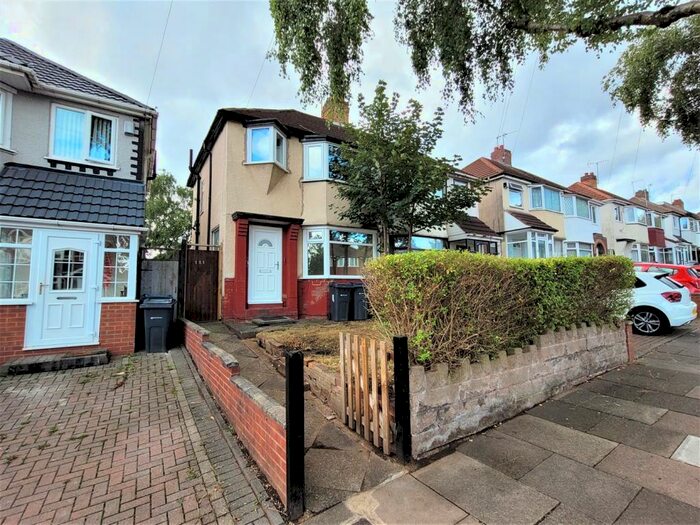 3 Bedroom Semi-Detached House To Rent In Sandringham Road, Great Barr, Birmingham, B42