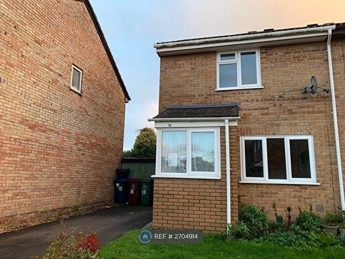3 Bedroom Semi-Detached House To Rent In Bramble Drive, Chippenham, SN15