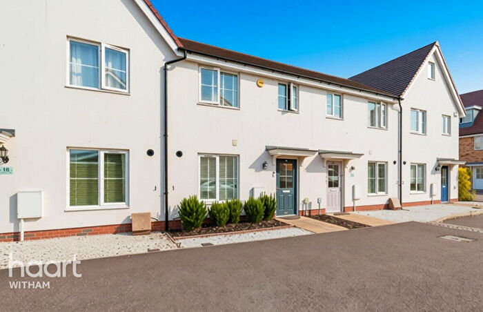 3 Bedroom Terraced House For Sale In Duncombe Close, Witham, CM8