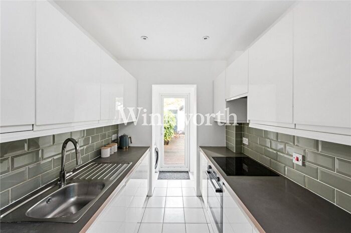 3 Bedroom Semi-detached House To Rent In Empire Avenue, London, N18