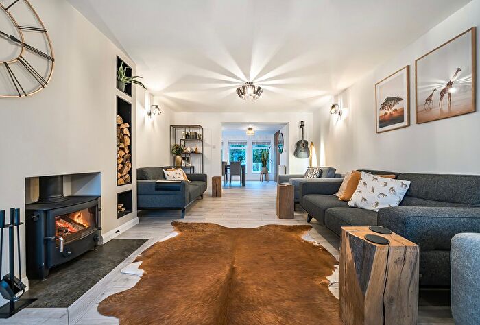 4 Bedroom Detached House For Sale In Beesmoor Road, Frampton Cotterell, South Gloucestershire, BS36