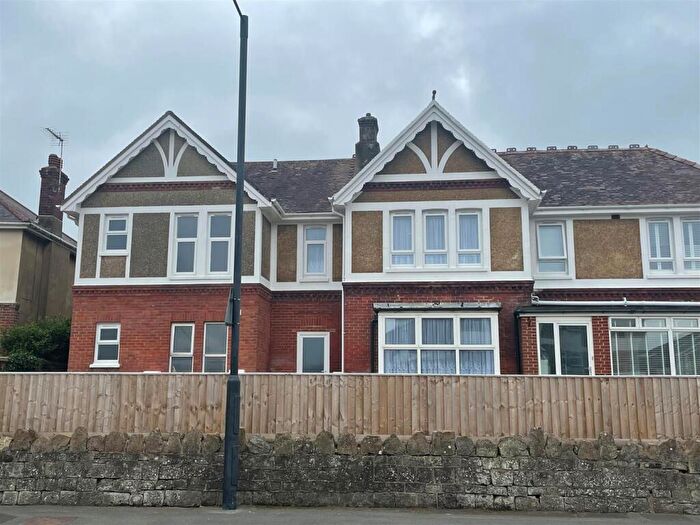 3 Bedroom Terraced House To Rent In Littlestairs Road, Shanklin, PO37