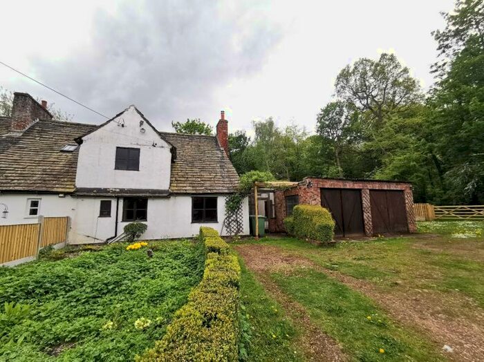 3 Bedroom Semi-Detached House To Rent In Woodside, Methley, LS26