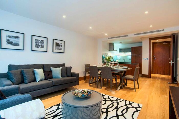 3 Bedroom Flat To Rent In Baker Street, London, NW1