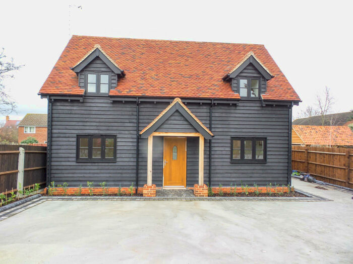 4 Bedroom Detached House To Rent In London Road, Rayleigh, SS6