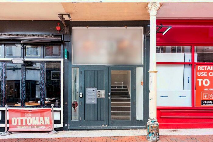 1 Bedroom Flat To Rent In Winchester Street, Basingstoke, Hampshire, RG21