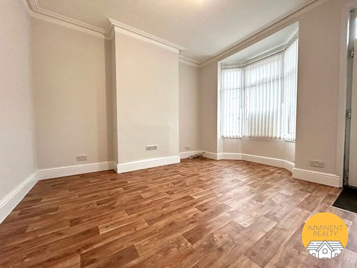 3 Bedroom Terraced House To Rent In Toll End Road, Tipton, DY4