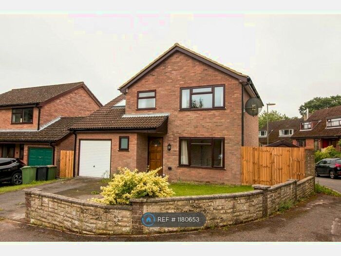 4 Bedroom Detached House To Rent In Stourvale Gardens, Eastleigh SO53