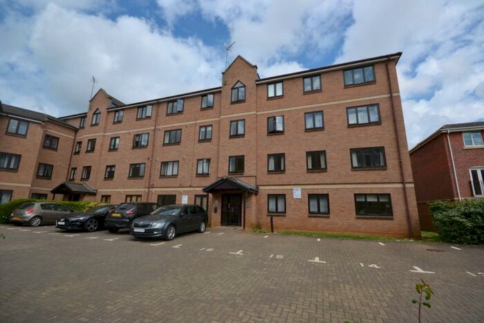 2 Bedroom Flat To Rent In Henry Bird Way, Northampton, NN4