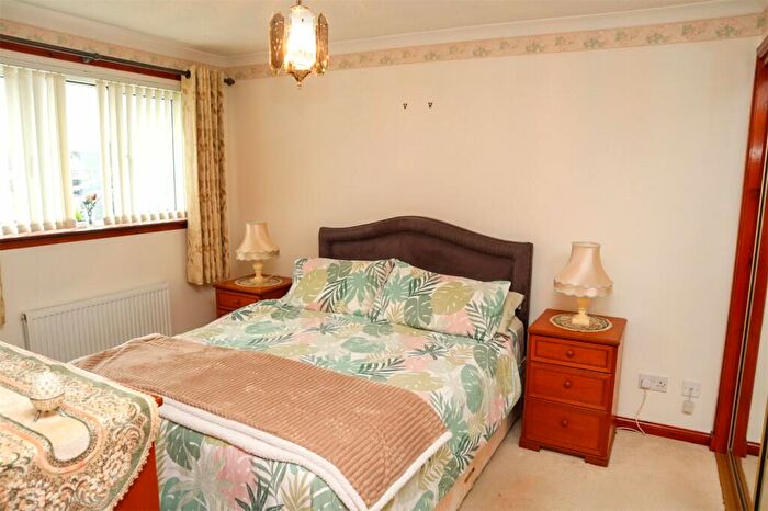 2 Bedroom Bungalow For Sale In Hazel Grove, Shotts, North Lanarkshire, ML7