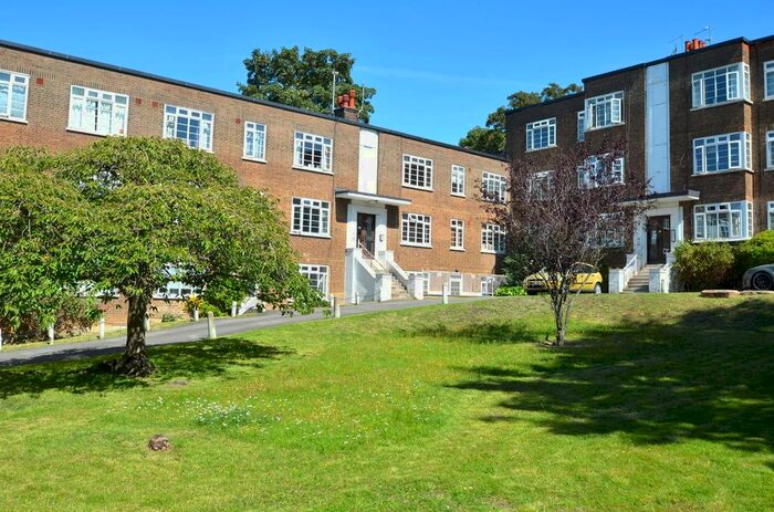 3 Bedroom Flat To Rent In St. Peters Road, Croydon, CR0