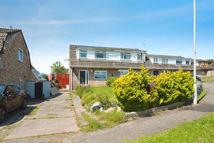 3 Bedroom Semi-Detached House For Sale In Heol Pen-Y-Foel, Coed-Y-Cwm, Pontypridd, CF37