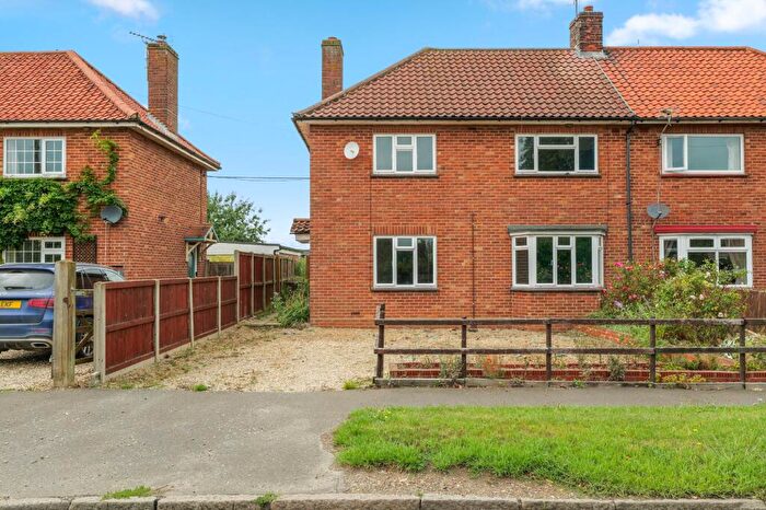 3 Bedroom Semi-Detached House For Sale In Woodforde Close, Weston Longville, Norwich, NR9