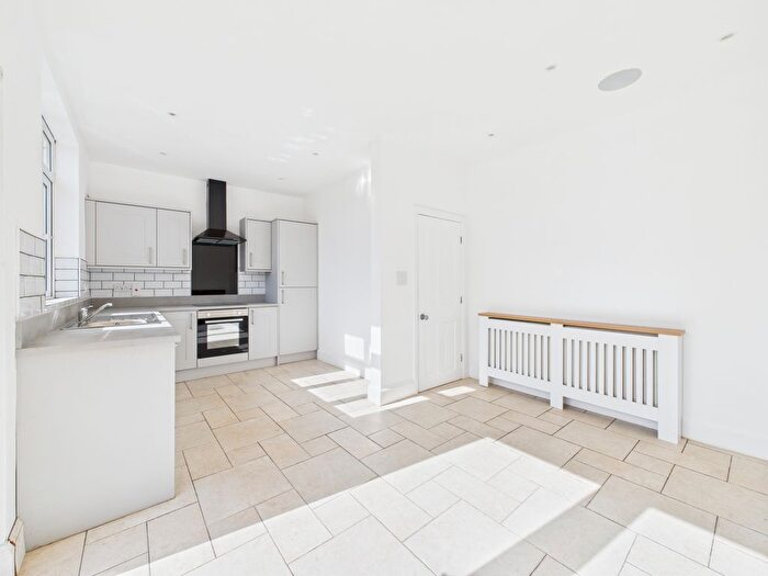 3 Bedroom Terraced House For Sale In Cedar Road East, Abington, NN3