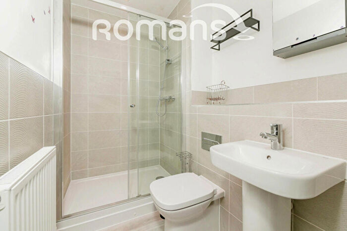 2 Bedroom Apartment To Rent In Nightingale Way, RG30